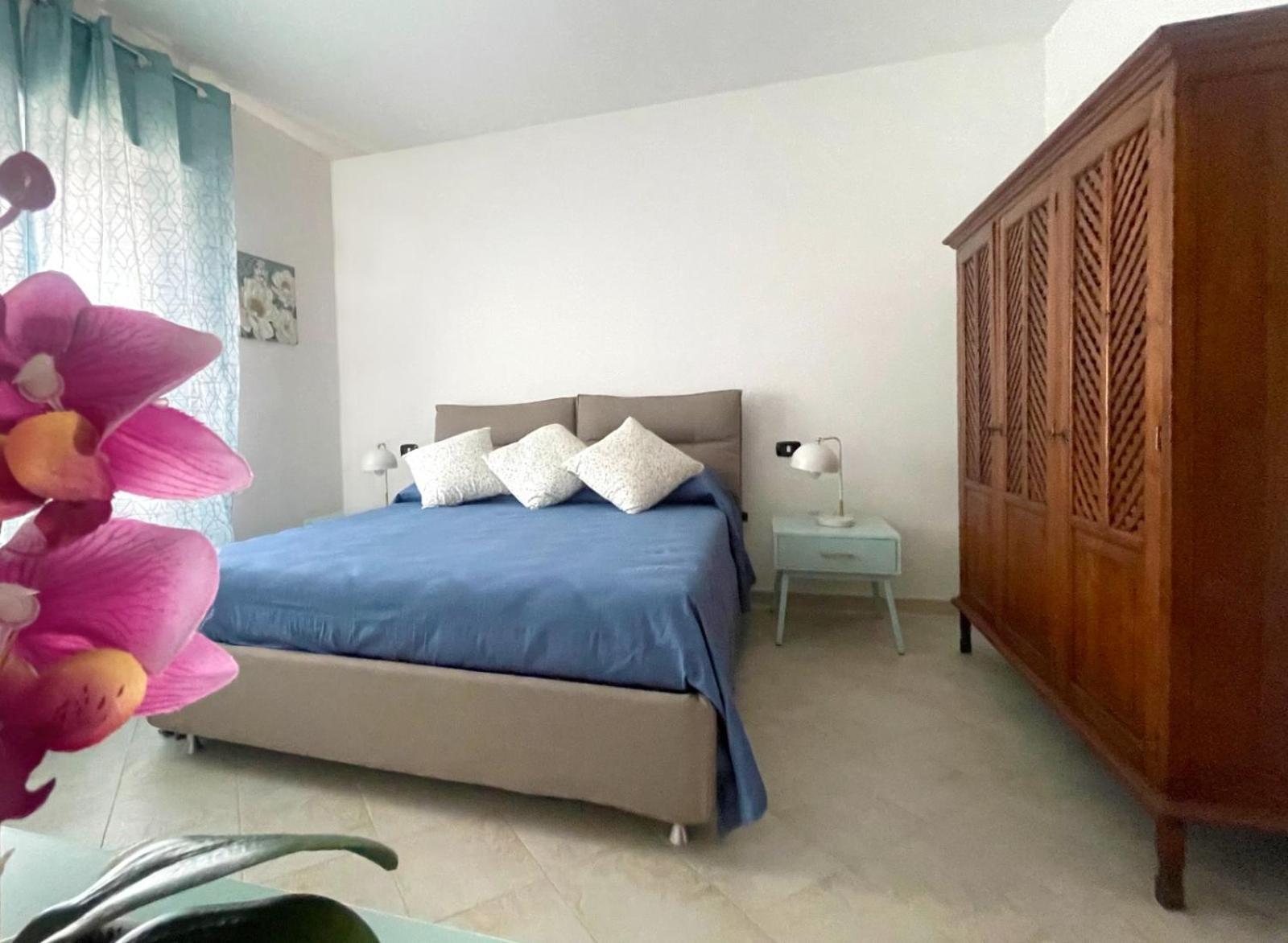 Appartamento Cocteau House Olbia Esterno foto